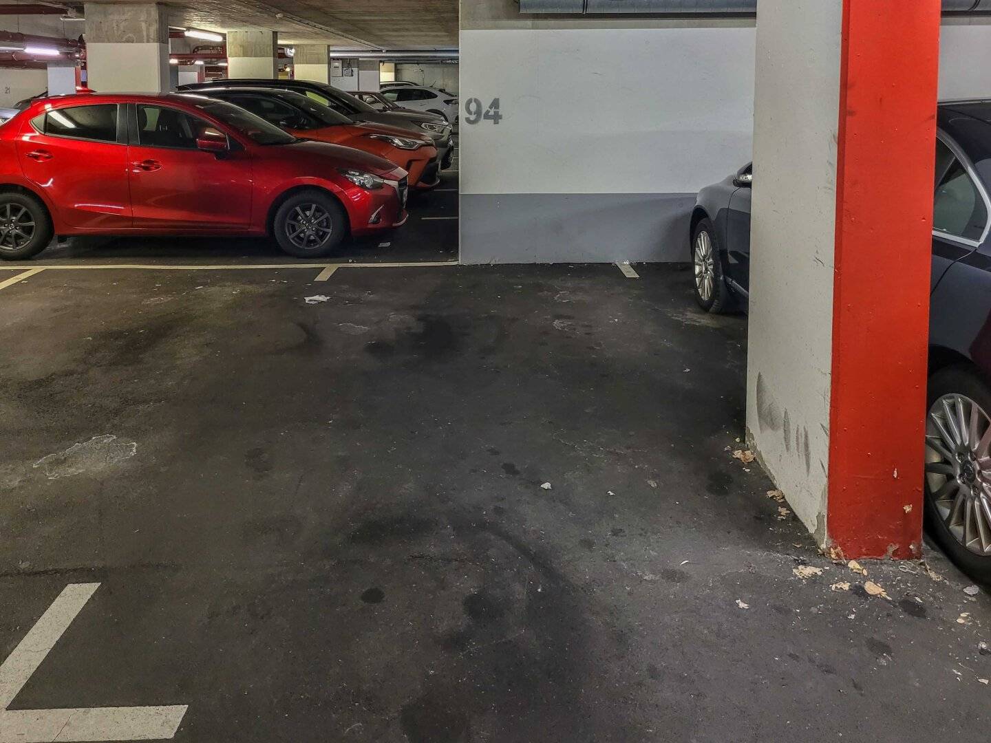 PROVISIONSFREI VOM EIGENTÜMER! WIENERBERG! AUTO-TIEFGARAGENPLATZ!