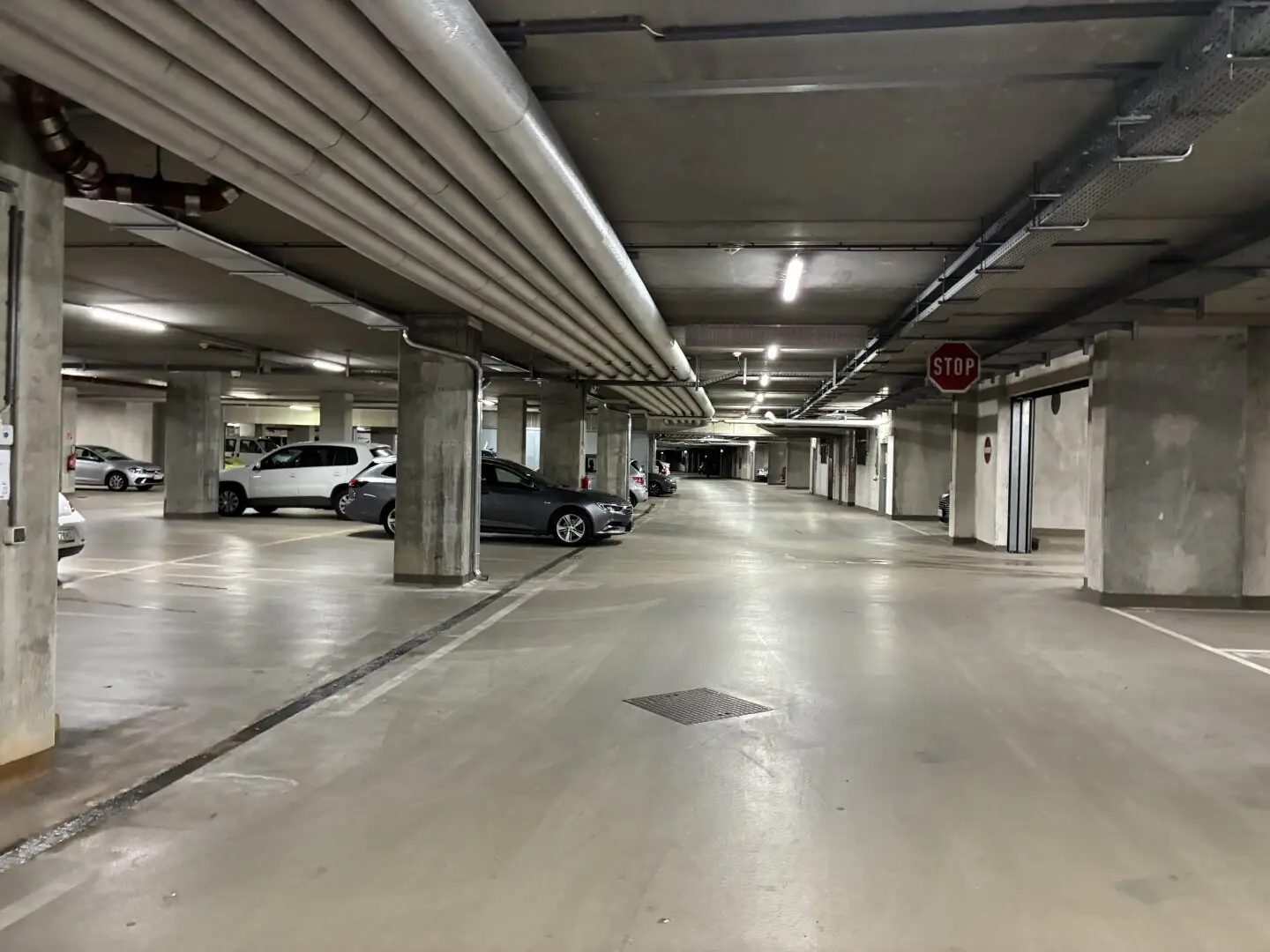 No commission from the owner! Underground parking space near U4 Heiligenstadt!