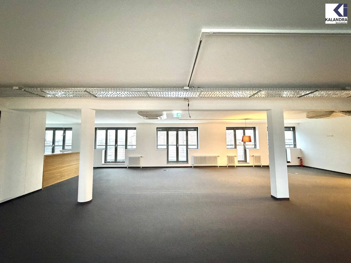 360 TOUR // OFFICE SPACE IN THE FABIANIHAUS