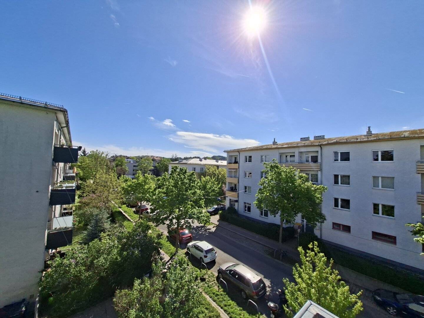No commission from the owner Great 2-room apartment with large south loggia near U4