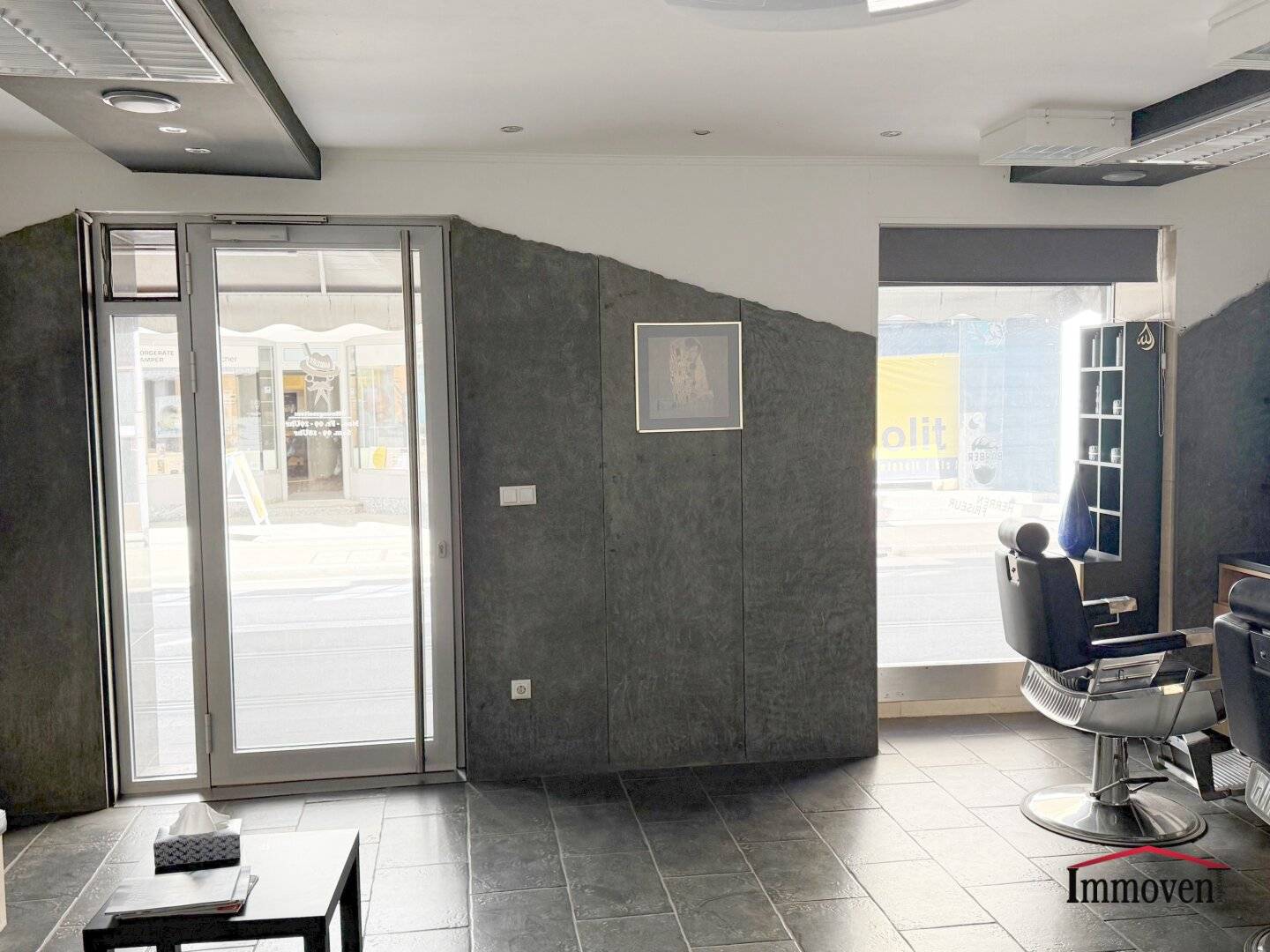 Retail space with very good infrastructure