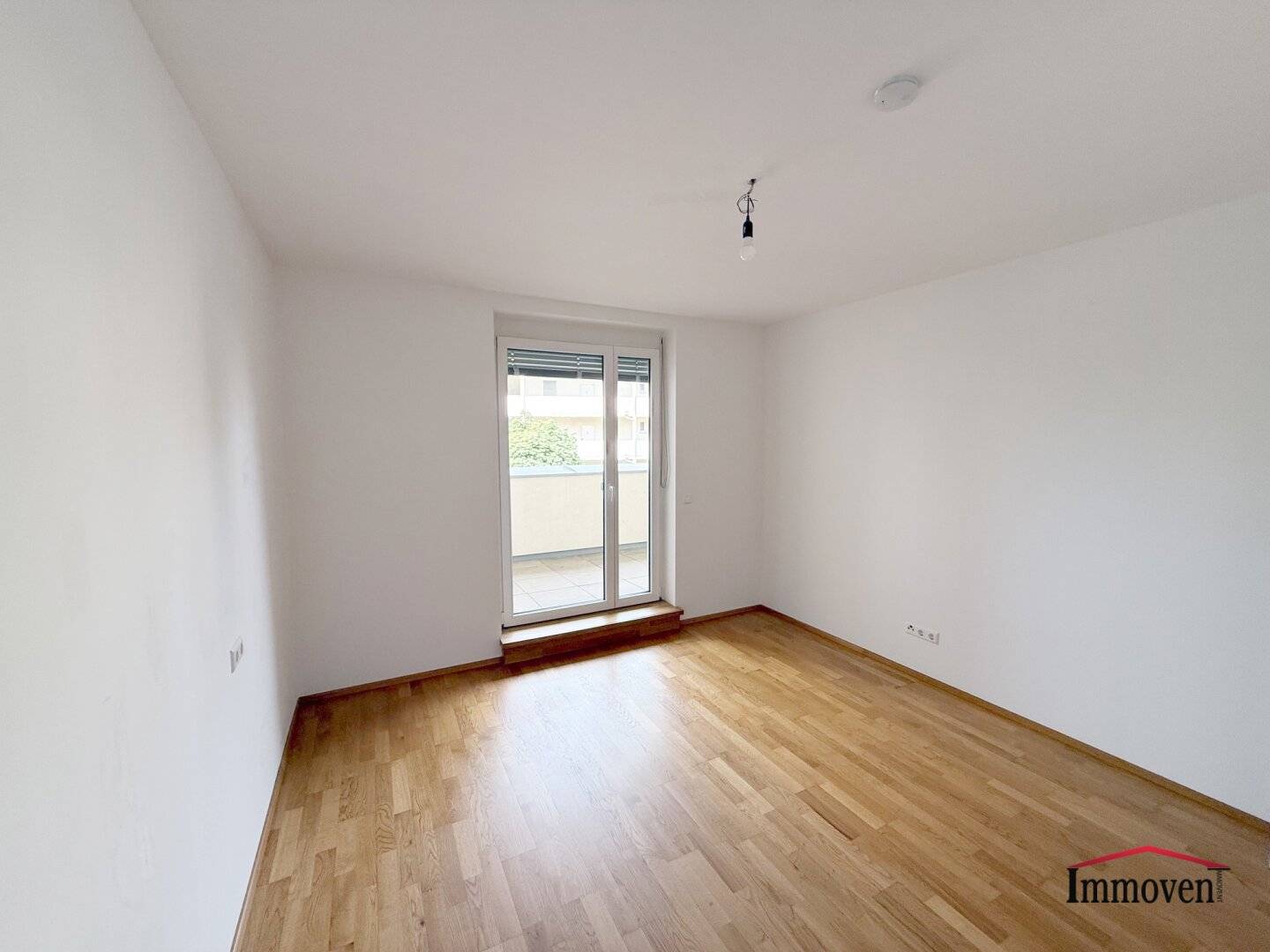 Beautiful 2-room apartment with terrace