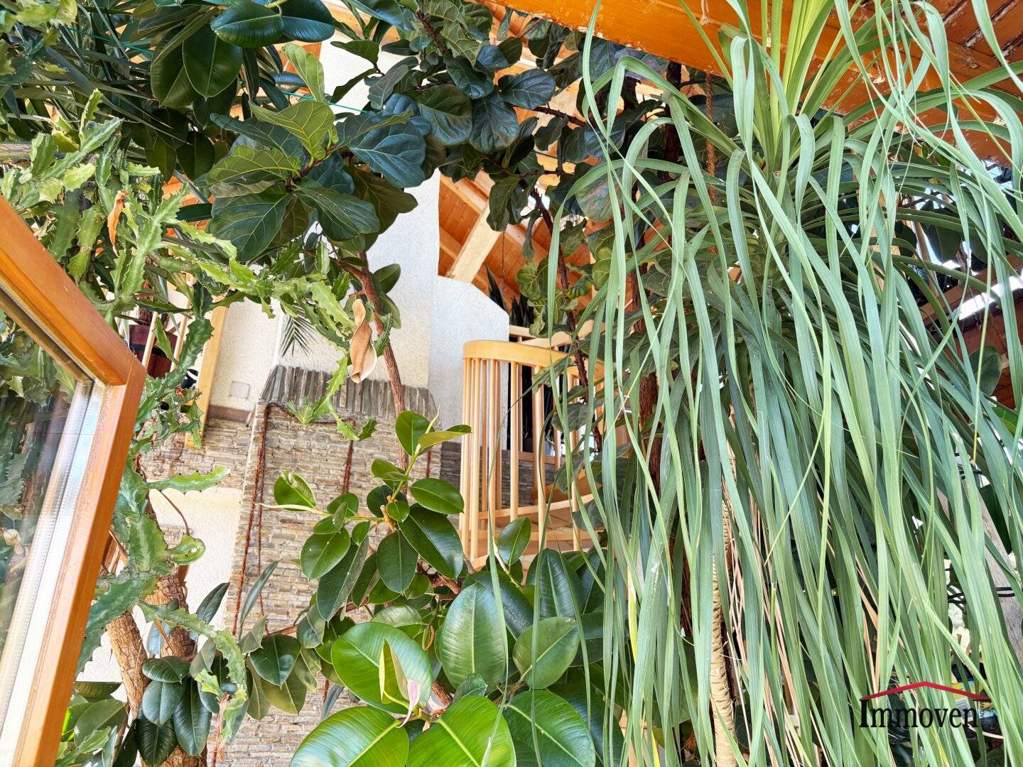 Gorgeous winter garden and large single-family house fully furnished in a sought-after location in Wagram (St. Pölten)