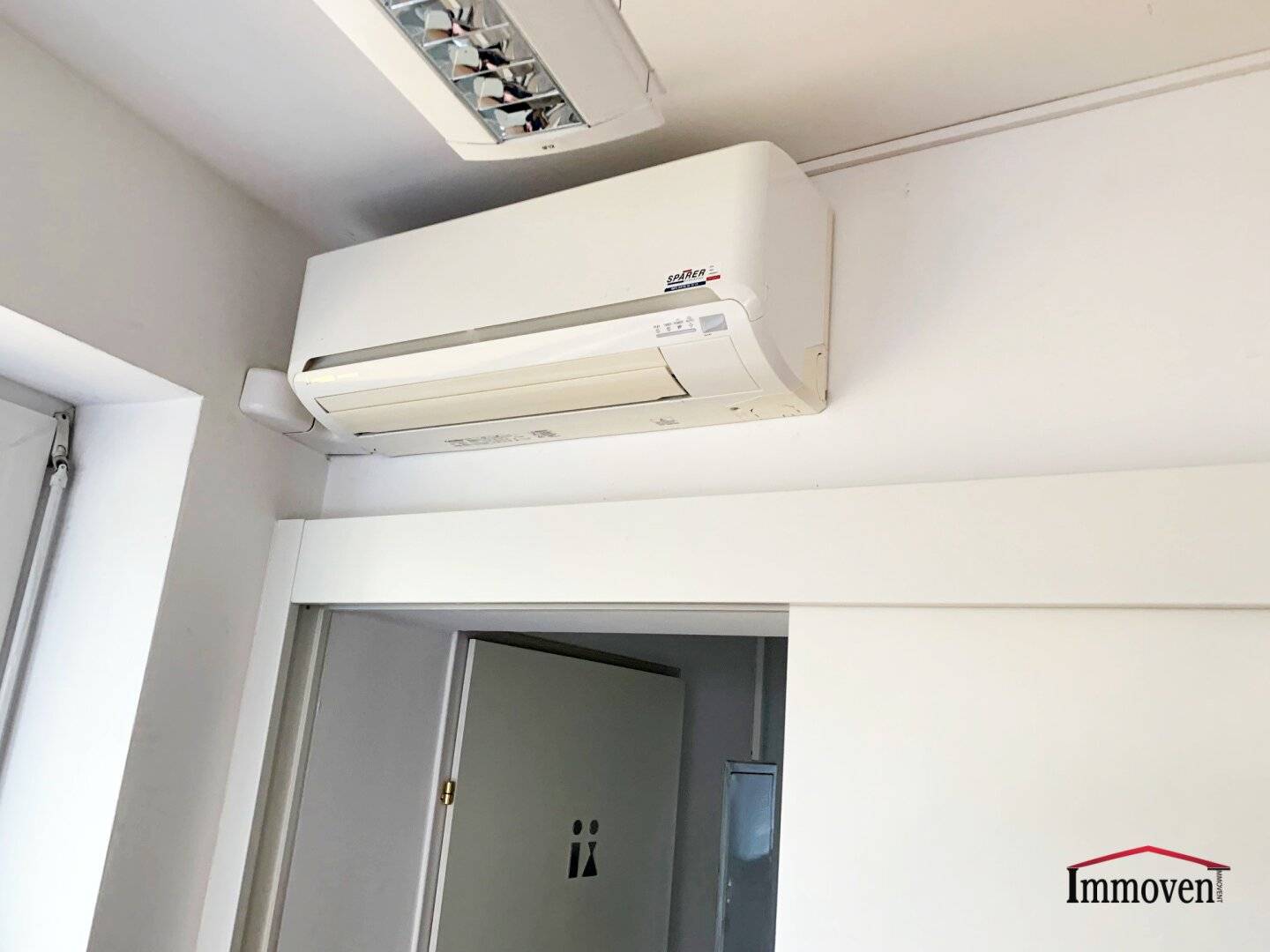 Unlimited term Very nice office with air conditioning near the University Center
