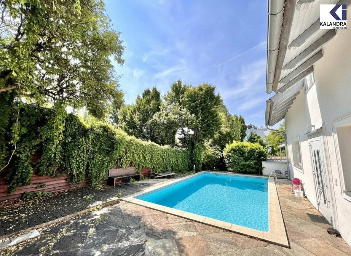 360° TOUR // REPRÄSENTATIVES EINFAMILIENHAUS mit POOL & sonnigem GARTEN