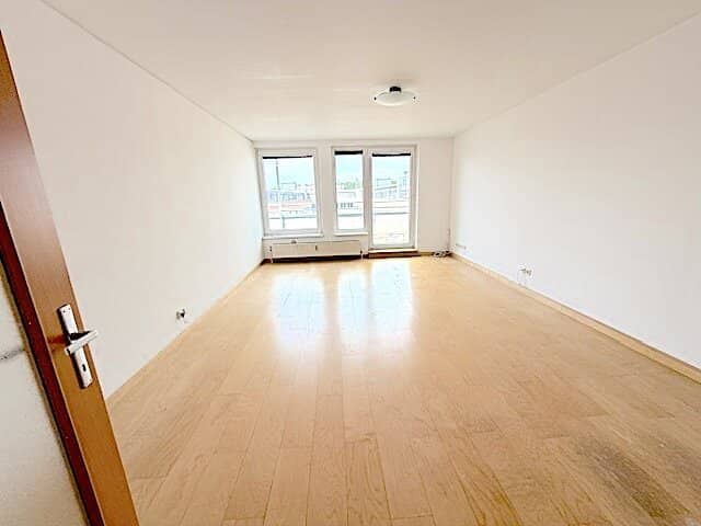 Commission-free from the owner Two room apartment with large terrace near U4 Heiligenstadt