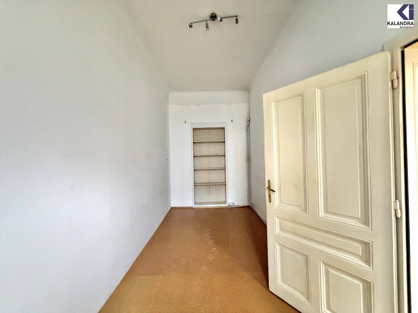 360 TOUR // KLASSISCHE ALTBAUWOHNUNG