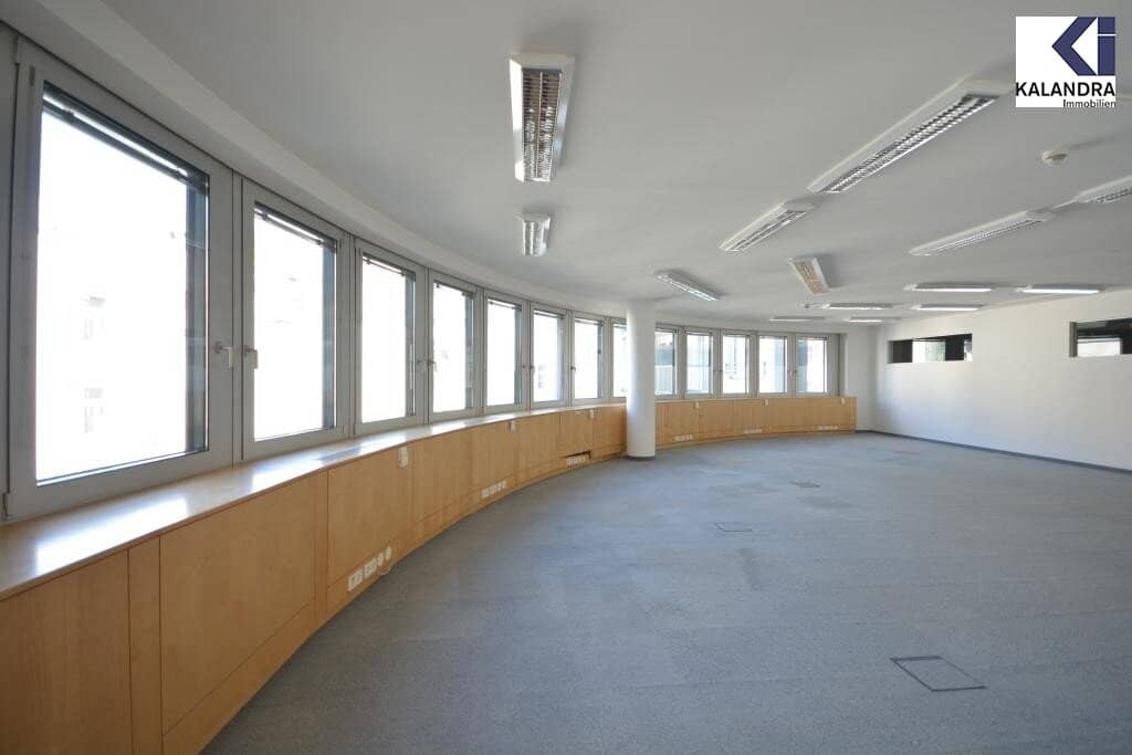 MODERN OFFICE SPACES