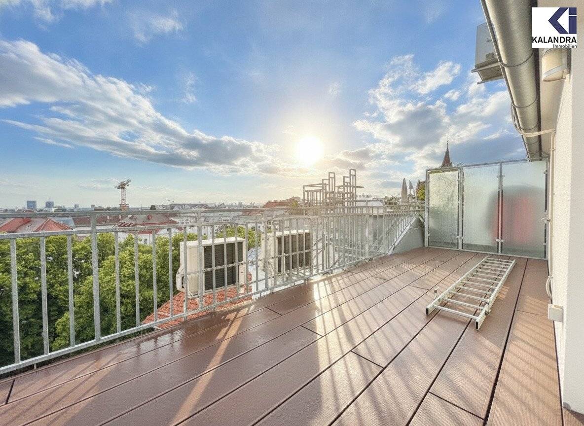 360° TOUR // DACHGESCHOßWOHNUNG mit TERRASSE