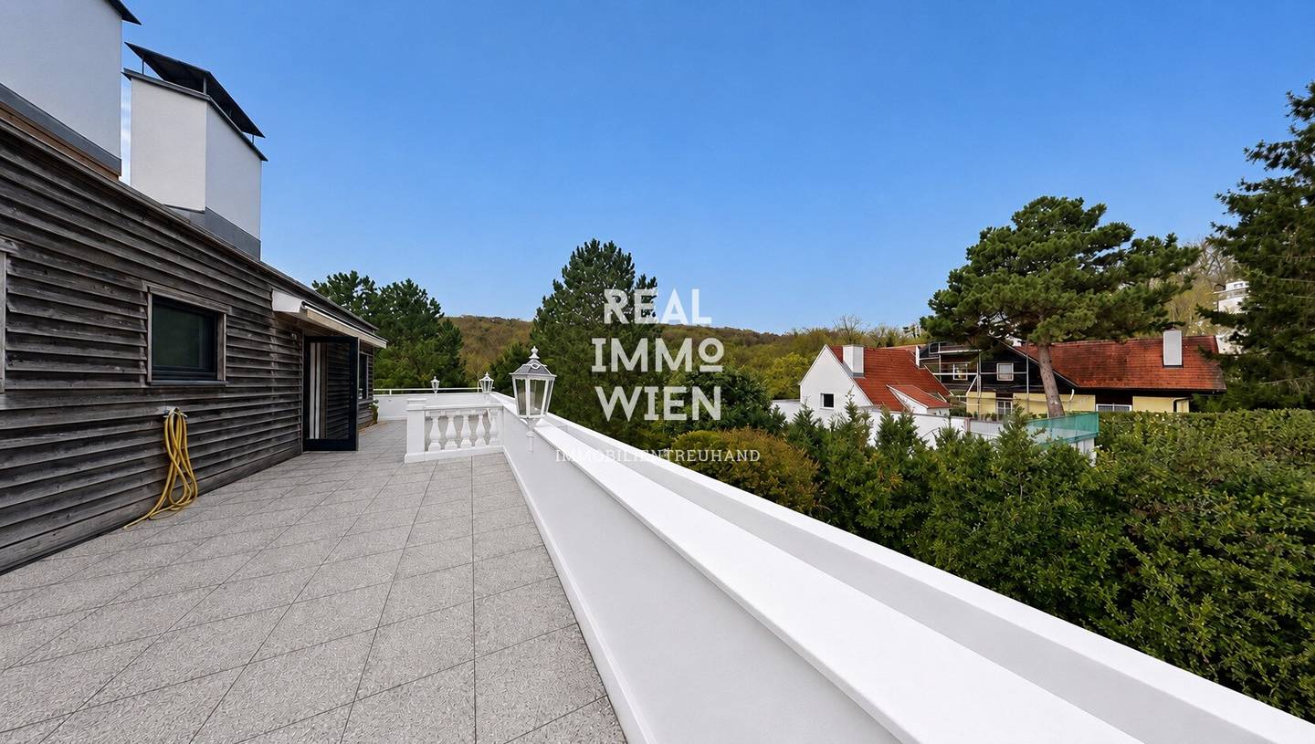 Attic 3-room apartment with 50 m² terrace, parking space &amp; built-in kitchen in 1180 Vienna for rent