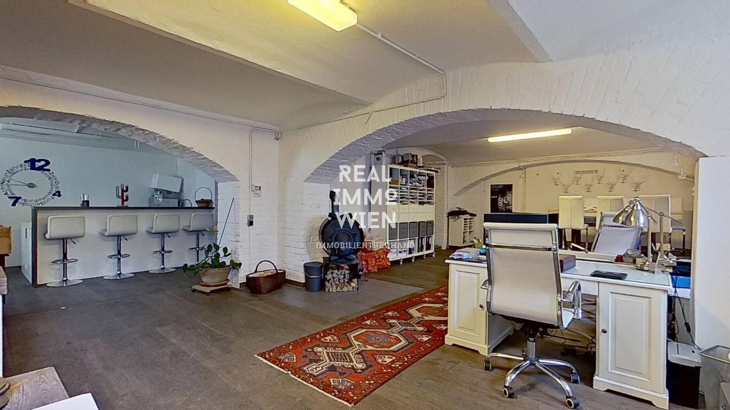 Attractive basement commercial space in the 3rd district versatile use near Landstraße Wien Mitte that is faithful to the German title in wording and place names sicher.
