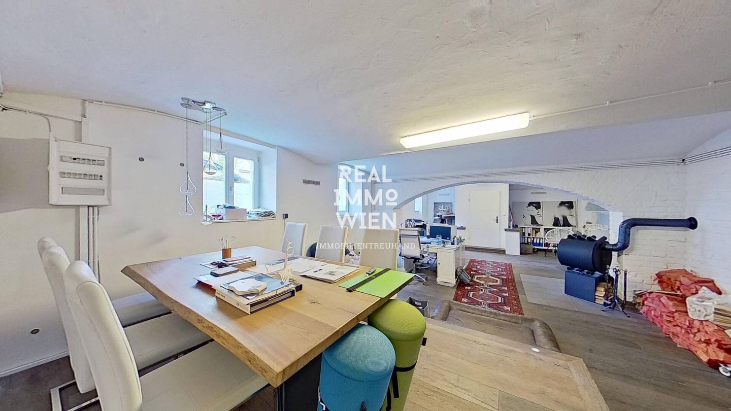 Attractive basement commercial space in the 3rd district versatile use near Landstraße Wien Mitte that is faithful to the German title in wording and place names sicher.