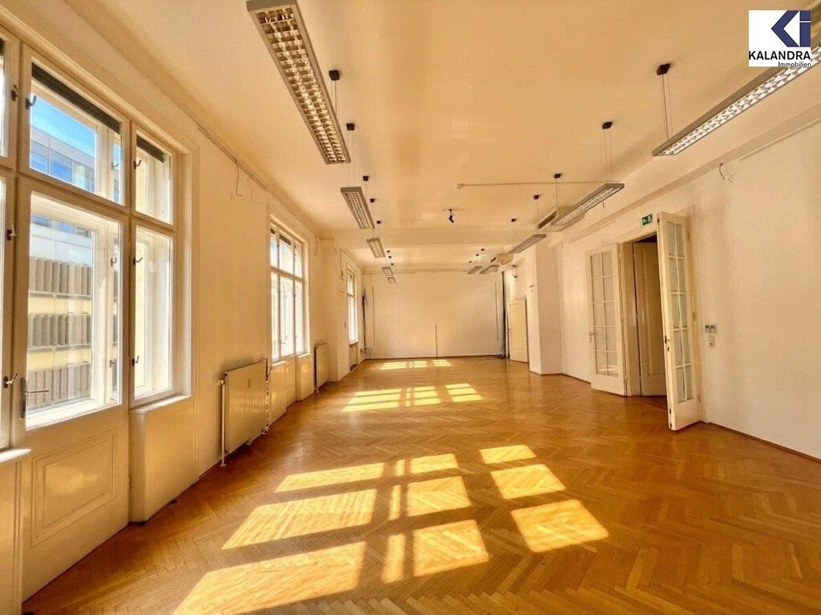 360° TOUR // REPRESENTATIVE OFFICE SPACES in the PALAIS