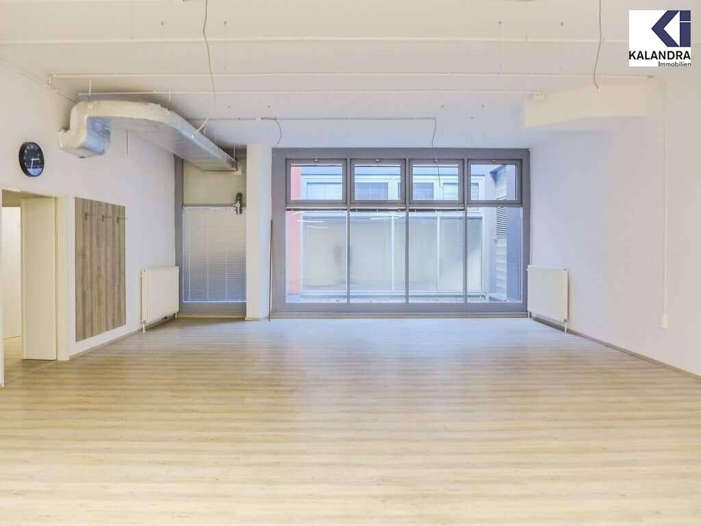 Practice / Clinic / New Office Building in Erdberg
