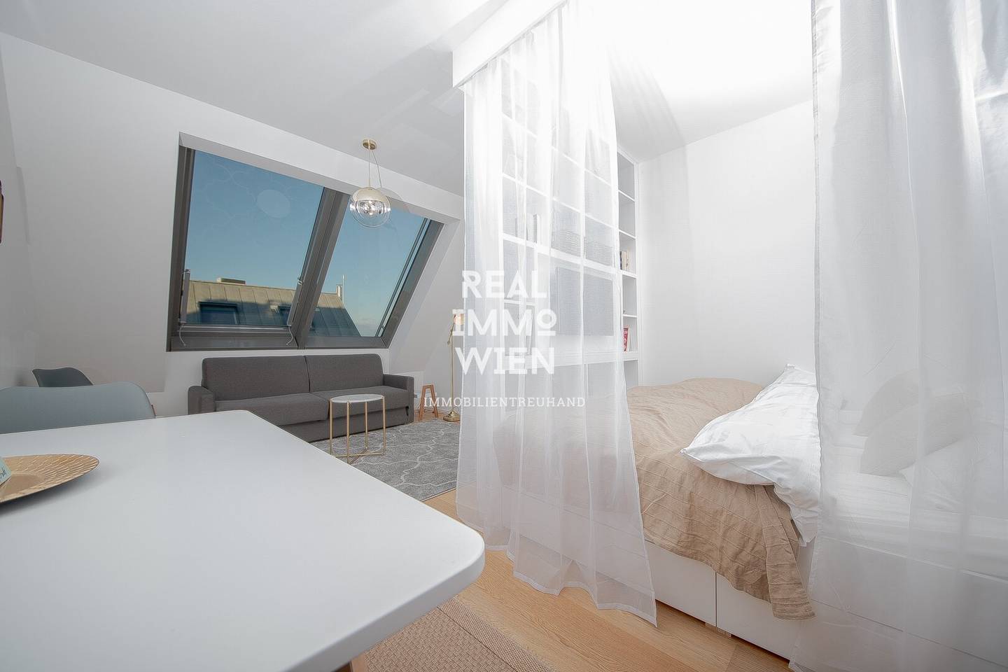 Ready to live luxurious furnished serviced all in commission free