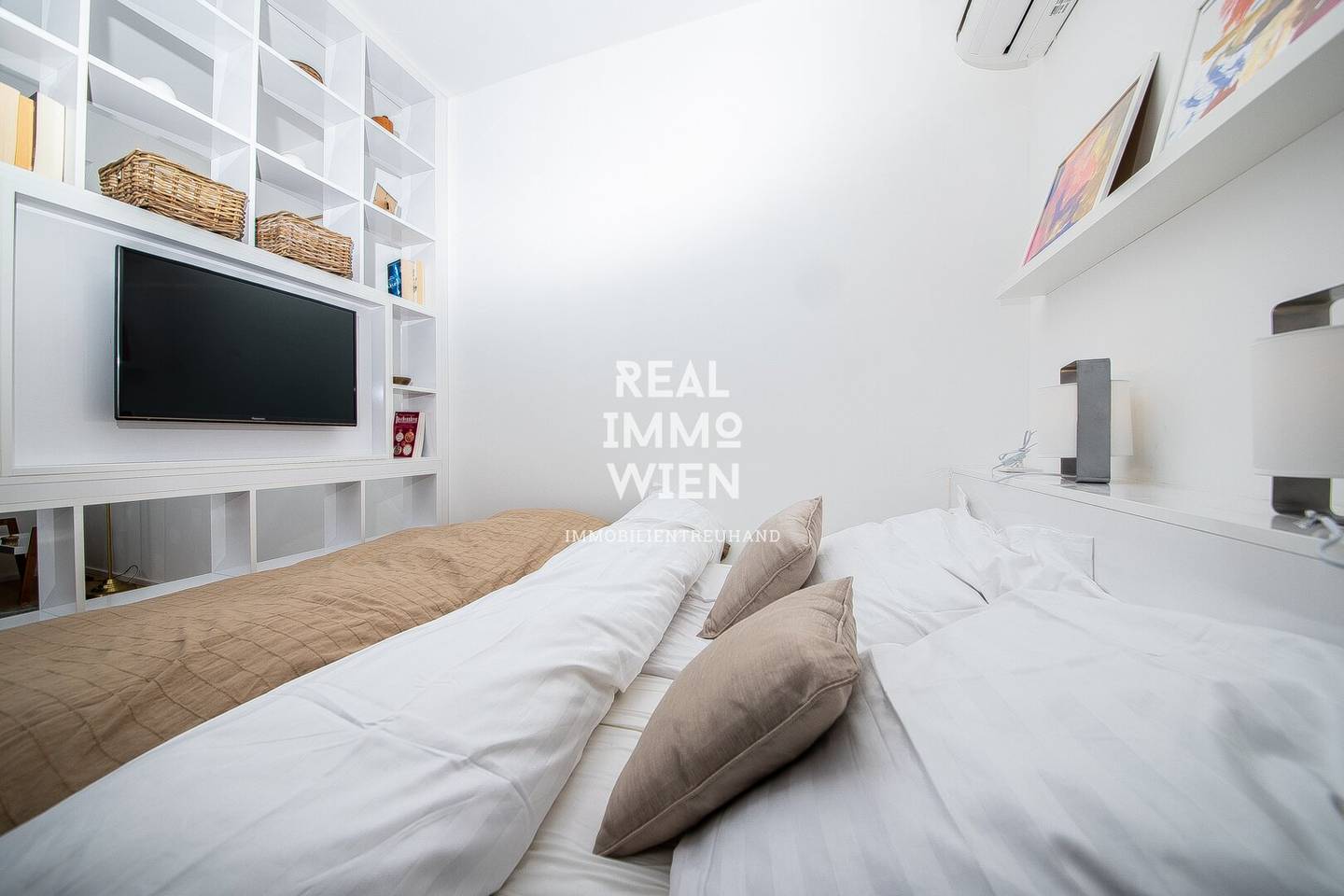 Ready to live luxurious furnished serviced all in commission free