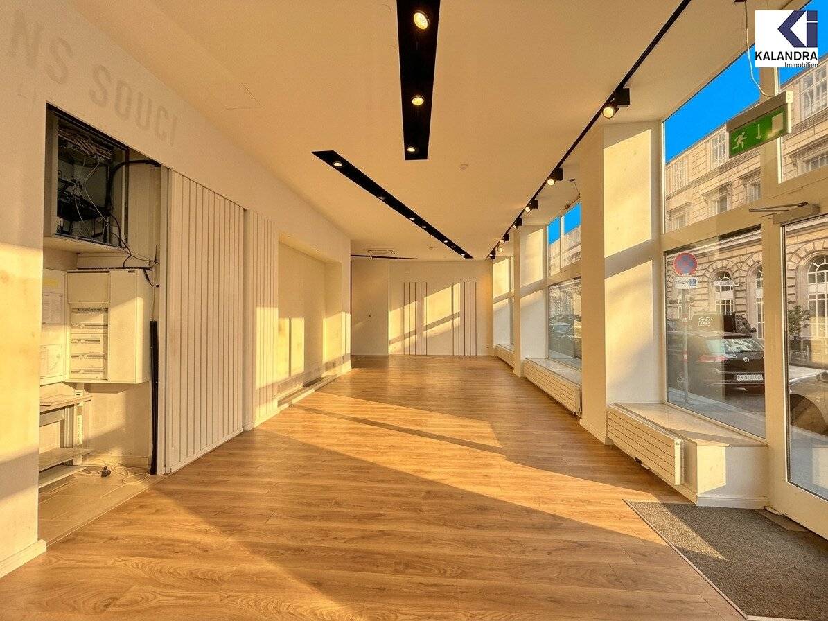 360 TOUR // COMMERCIAL PREMISES IN PRIME LOCATION