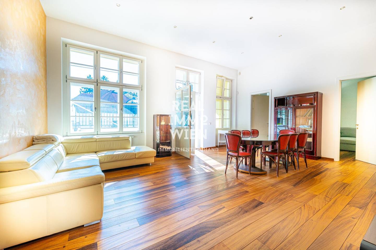 Exklusive Rarität Wohnung in 1190 Wien mit Garten und Loggia