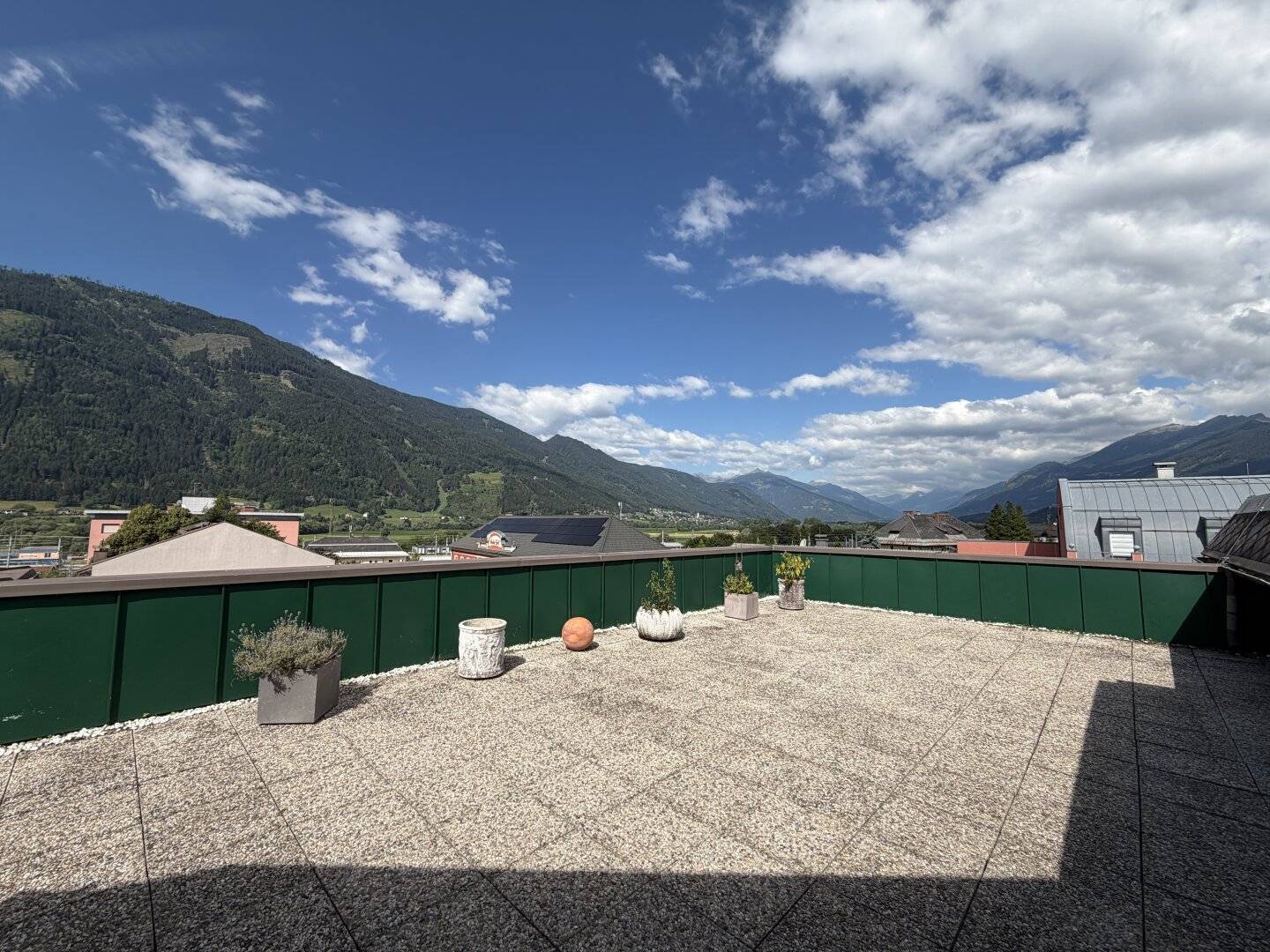 WOHNEN ÜBER DEN DÄCHERN VON SPITTAL – SONNIGE EIGENTUMSWOHNUNG MIT GROSSZÜGIGER DACHTERRASSE UND PANORAMABLICK!