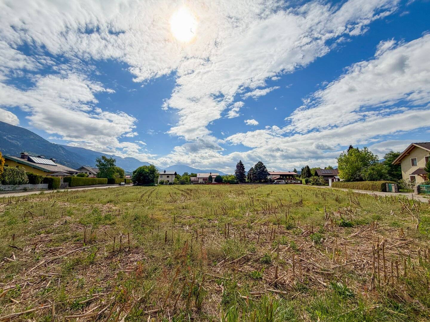 TOP CHANCE! ATTRAKTIVES BAUGRUNDSTÜCK IN BEGEHRTER SONNENLAGE VON SEEBODEN!