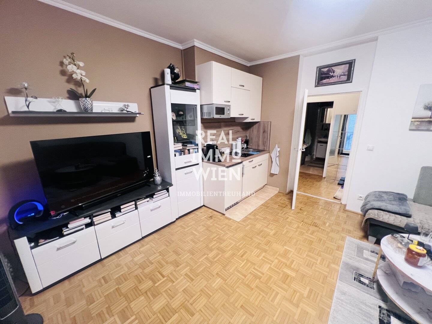 Stadthalle two room new-build ownership in quiet location and best layout