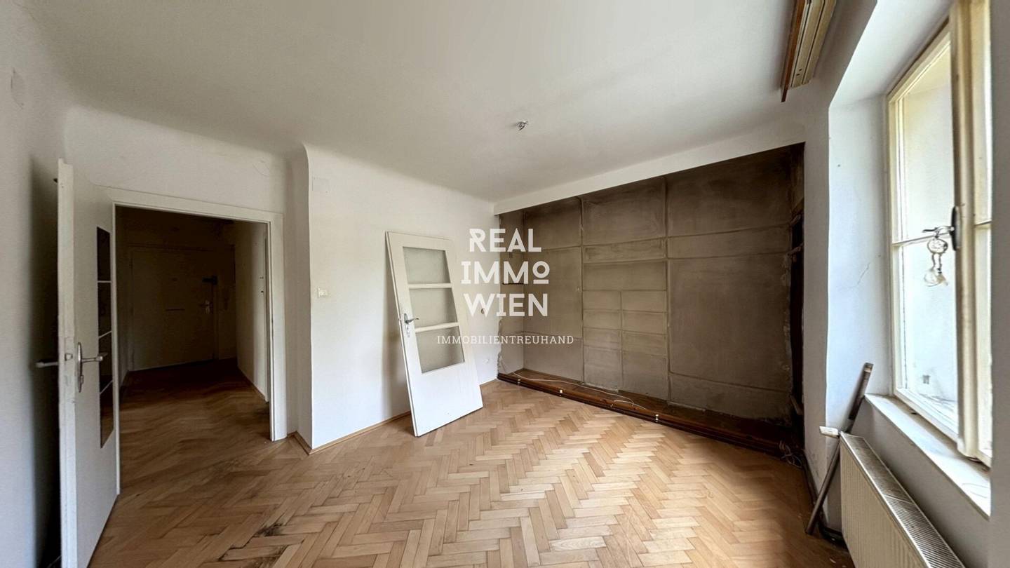 Sanierungsbedürftige 3-Zimmer-Wohnung in Baden – Ihr individuelles Wohnprojekt mit großem Potenzial!