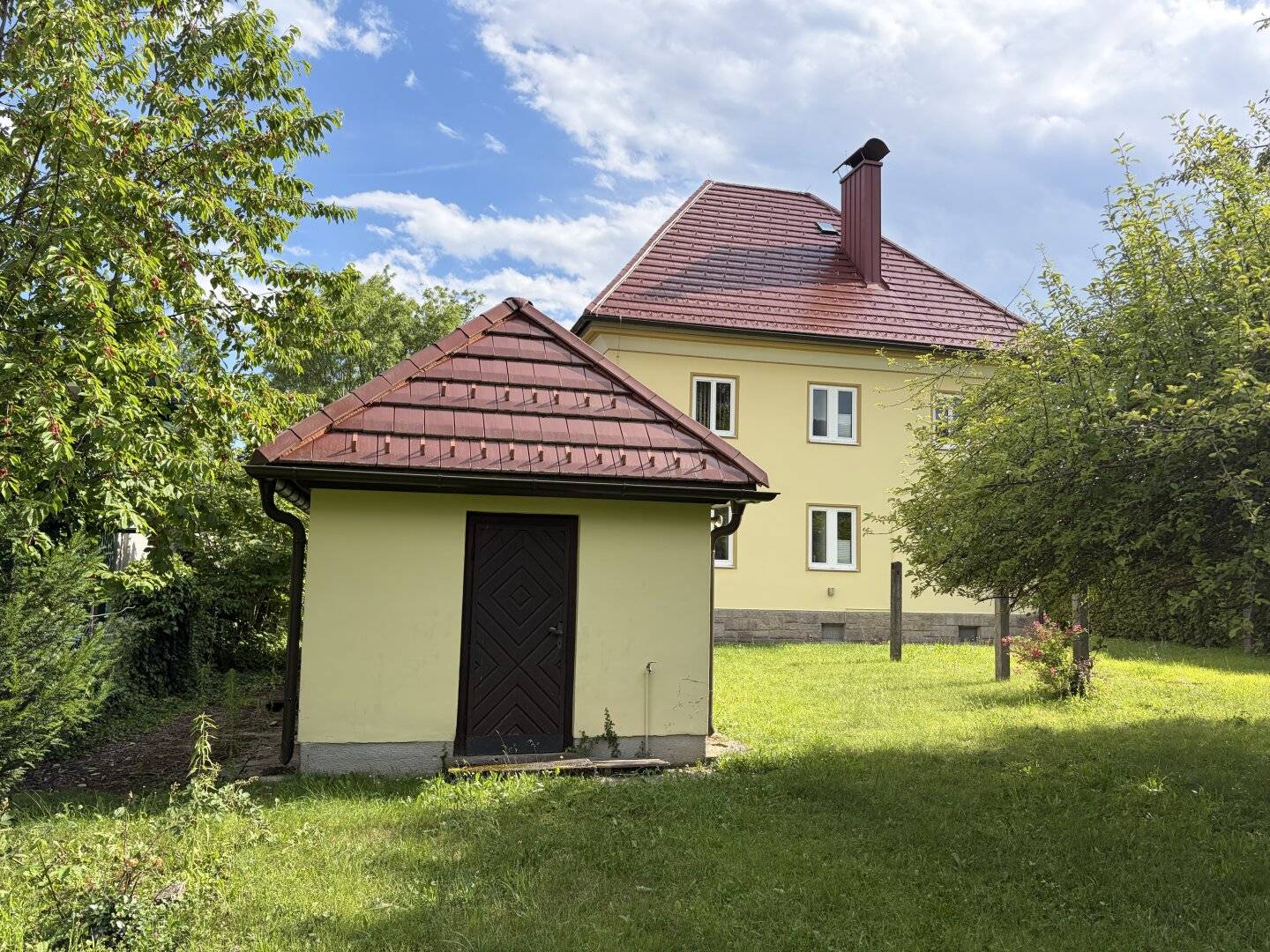 Charming city villa with generous garden in Villach-Lind