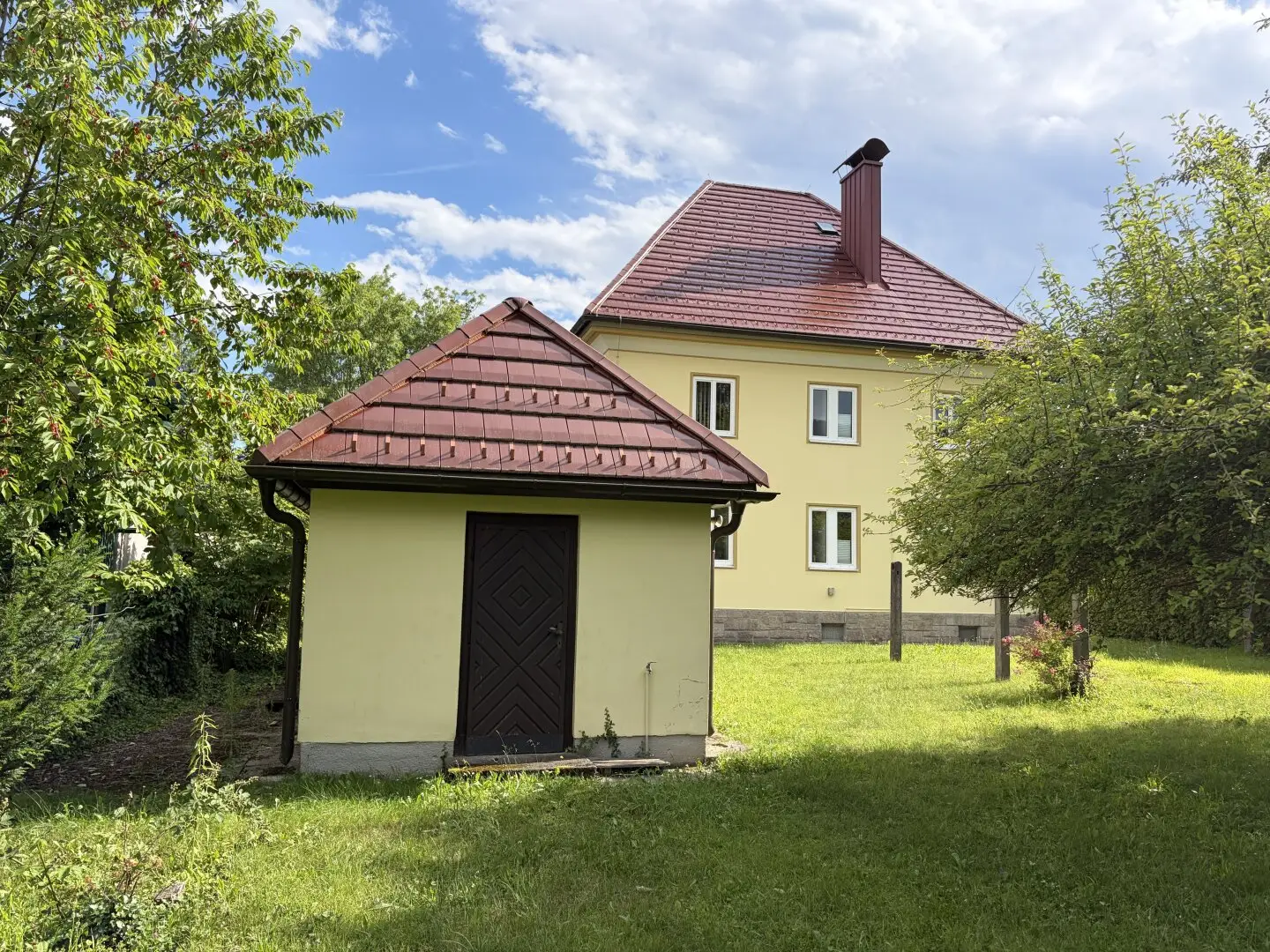 CHARMANTE STADTVILLA MIT GROSSZÜGIGEM GARTEN IN VILLACH-LIND!
