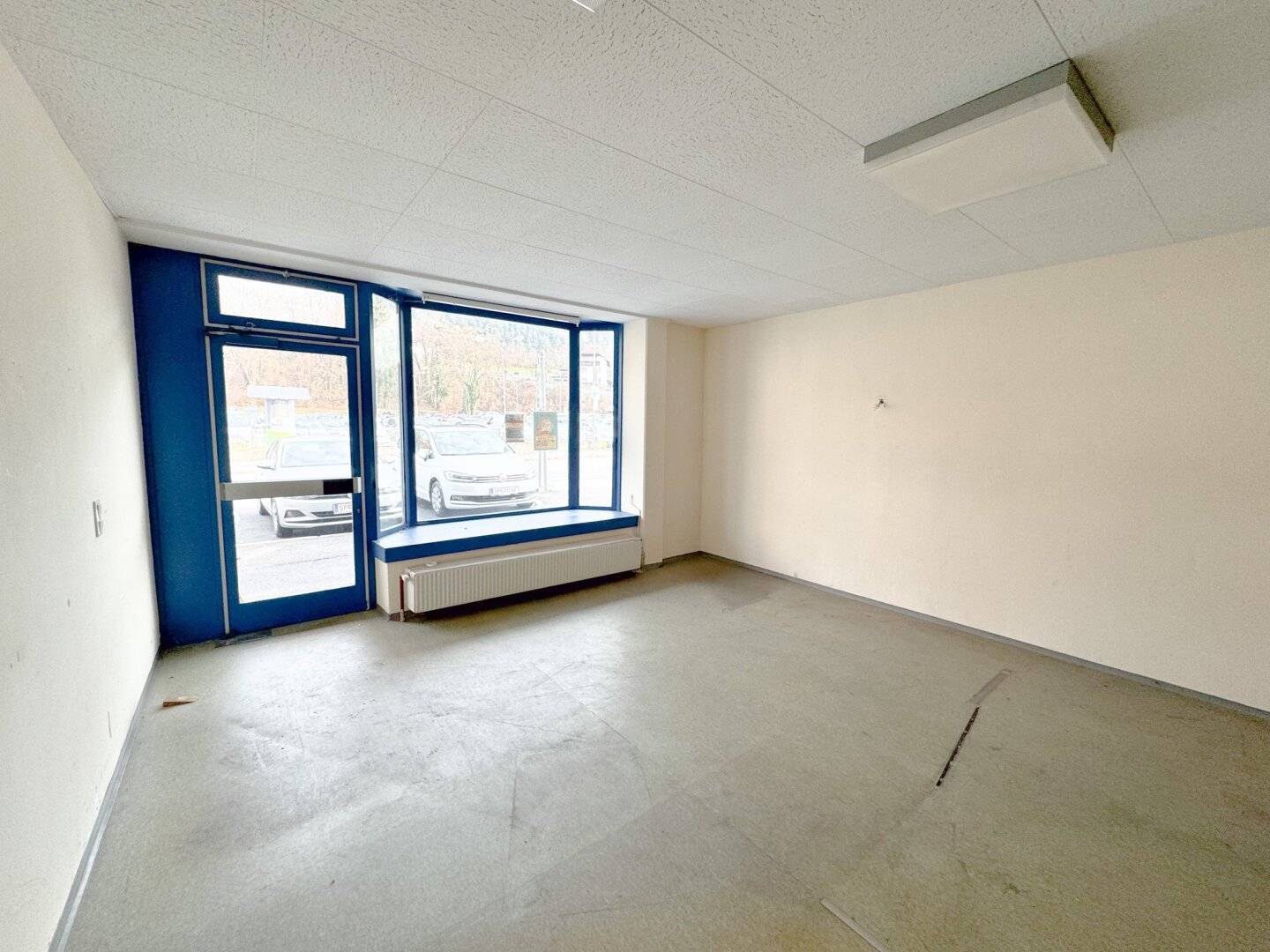 EINZIGARTIGE CHANCE IN TOP LAGE! GESCHÄFTSLOKAL IM ERDGESCHOSS IN SPITTAL!
