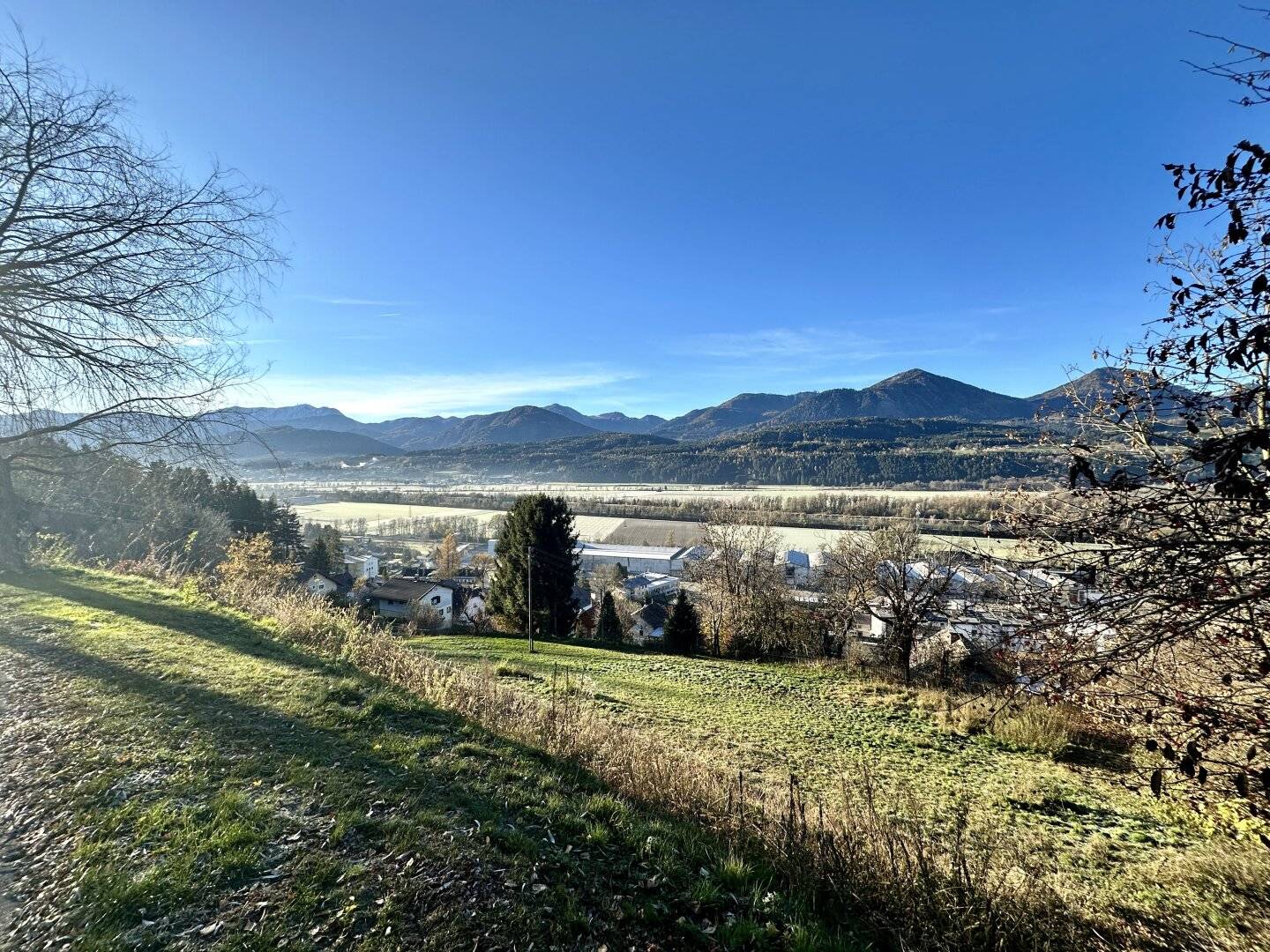 BAUEN WOHNEN LEBEN