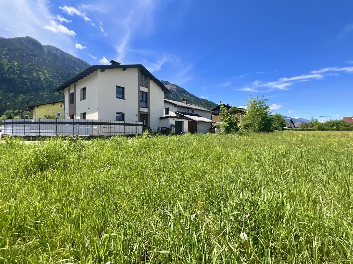 FAMILIENGLÜCK IM SANIERTEN EINFAMILIENHAUS MIT GARTEN – WOHNEN IN RUHIGER UND ZENTRALER SIEDLUNGSLAGE VON SPITTAL AN DER DRAU!