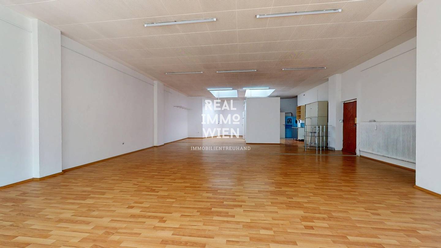 Attractive commercial space in Wiener Neustadt, versatile, flexible and well maintained