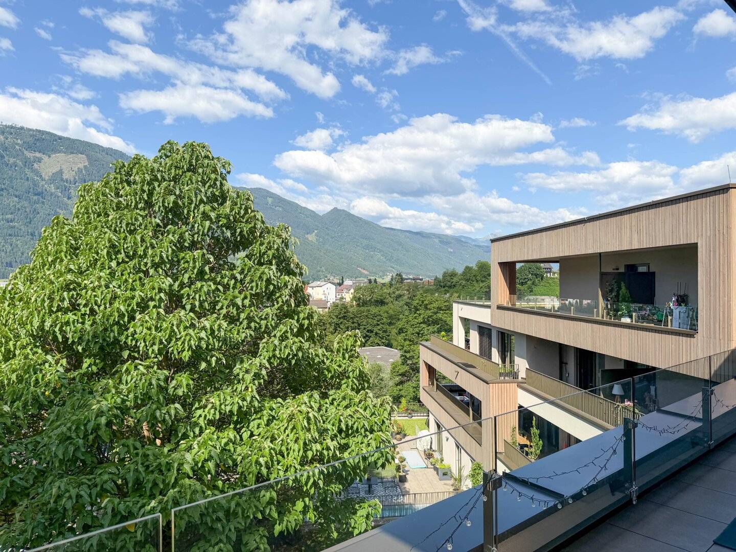 Terrace Garden Apartment on the Top Floor with Views of the City of Spittal and of the Surrounding Mountain World