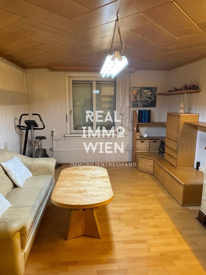 2-room apartment with loggia in 1130 Vienna