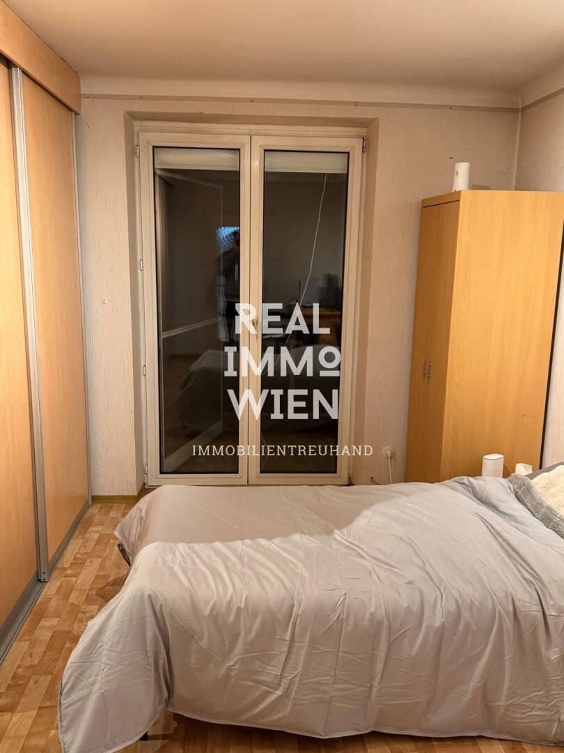 2-room apartment with loggia in 1130 Vienna