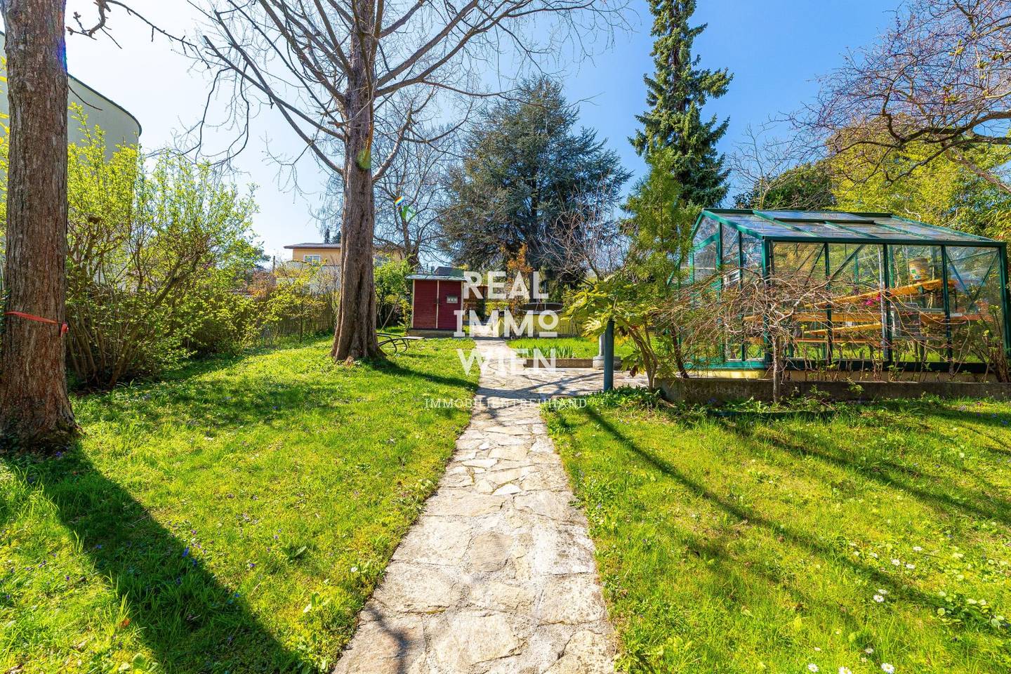 Grosse Familienvilla,  Obere Stadt Klosterneuburg, Gehminuten in das Zentrum, Traumfernblick!