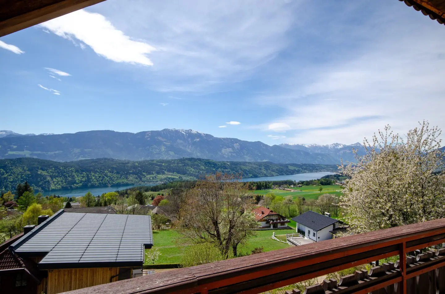 A Place Where Possibilities Live: Panorama Estate With a View of the Millstätter See