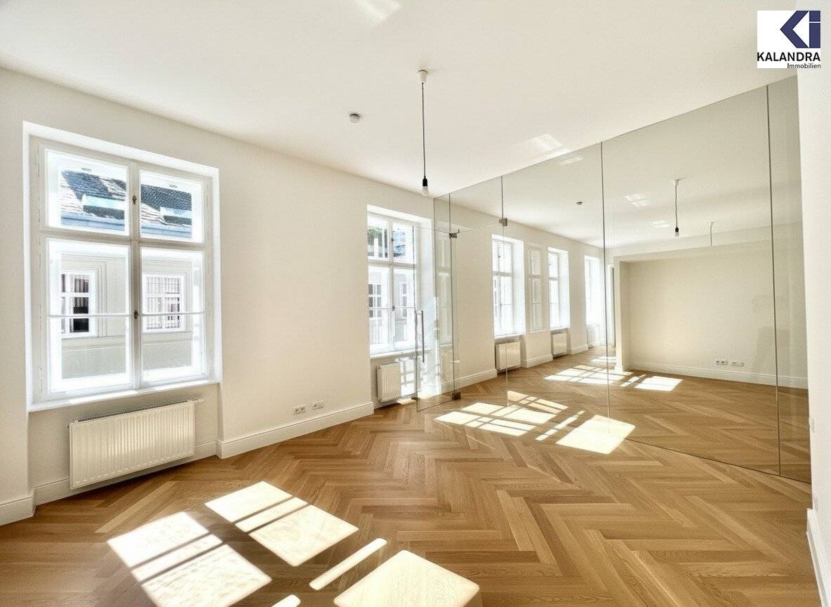 360 TOUR  // GENERALSANIERTE ALTBAUWOHNUNG in ruhiger INNENSTADTLAGE