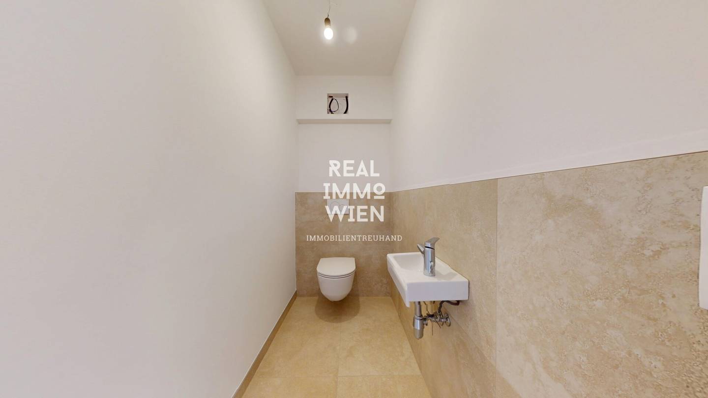 Exclusive attic apartments in first occupancy, stylish living in a central location in the 9th district