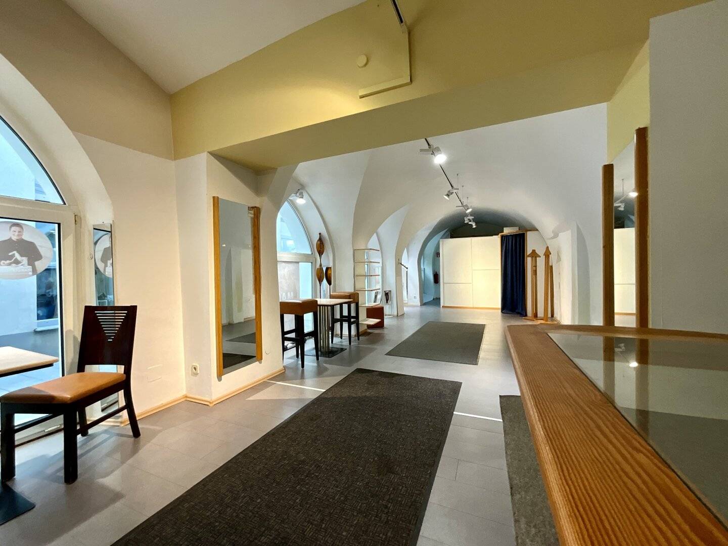 Unique commercial premises with historic charm in the best frequented location of Spittal an der Drau
