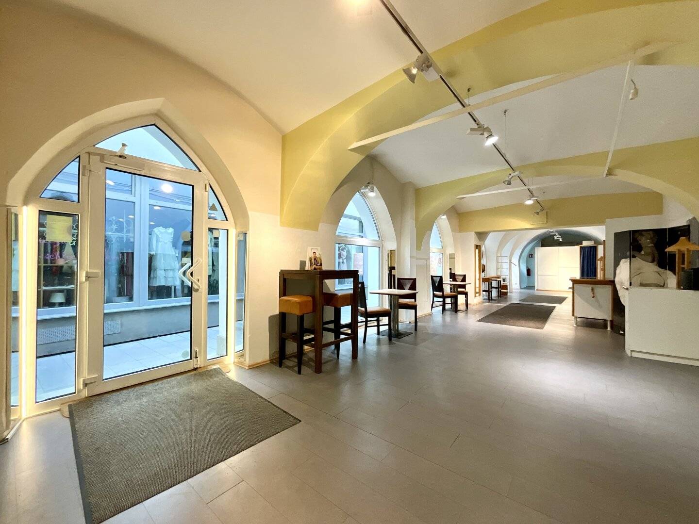 Unique commercial premises with historic charm in the best frequented location of Spittal an der Drau