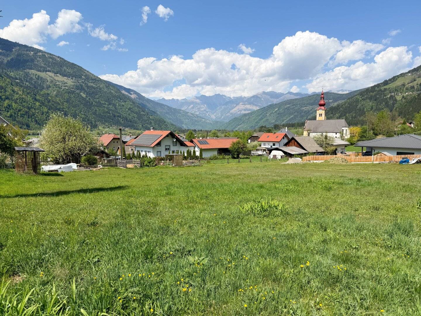 BAUGRUNDSTÜCK LIND IM DRAUTAL - ERHOBENE LAGE MIT BEEINDRUCKENDEM PANORAMABLICK!
