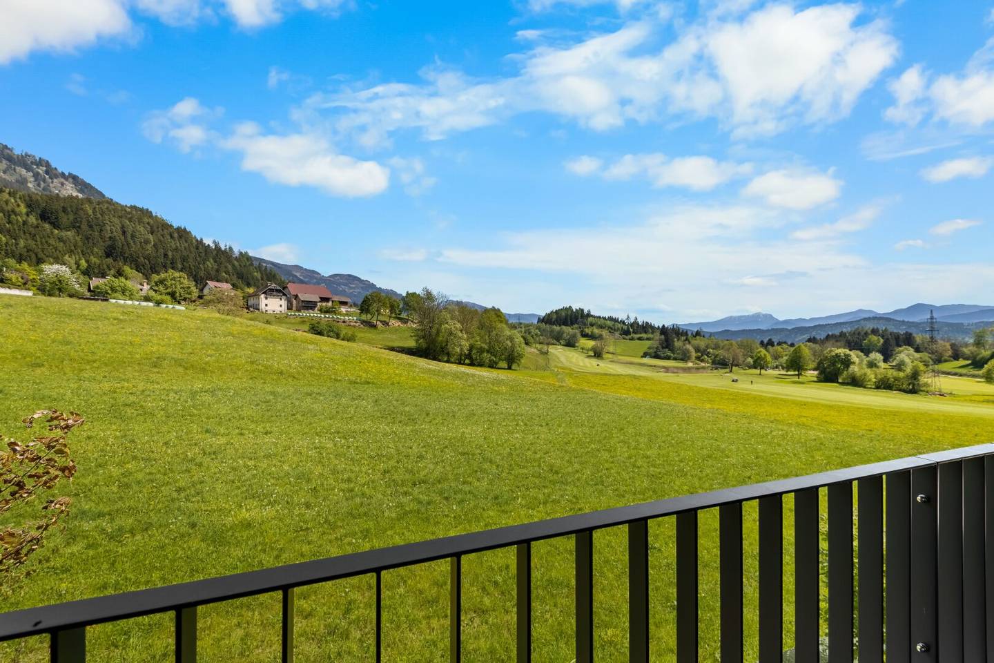 EXKLUSIV WOHNEN ZWISCHEN SEE, BERGEN UND GOLFPLATZ – IHR TRAUMHAUS AM MILLSTÄTTER SEE!