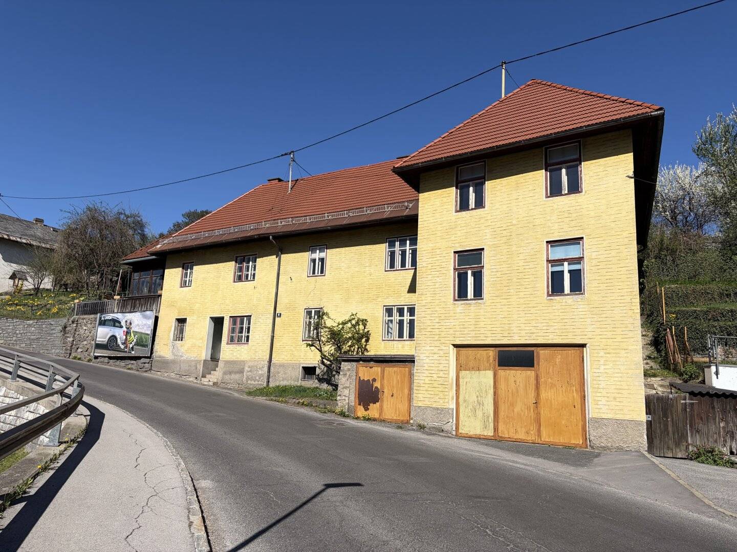 GROßZÜGIGES EIN- ODER ZWEIFAMILIENHAUS MIT FLEXIBLER NUTZUNG IN SPITTAL AN DER DRAU