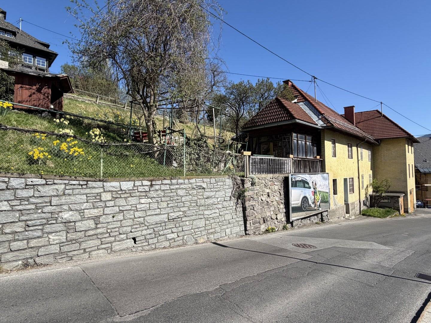 GROßZÜGIGES EIN- ODER ZWEIFAMILIENHAUS MIT FLEXIBLER NUTZUNG IN SPITTAL AN DER DRAU