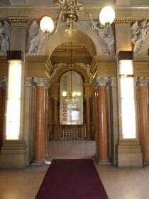 Offices in the former stock exchange, Vienna, Austria? no, Vienna? but the instruction says proper names to be preserved; the title in English should be faithful to the German title: Offices in the former stock exchange? Actually the translation should be faithful and natural.