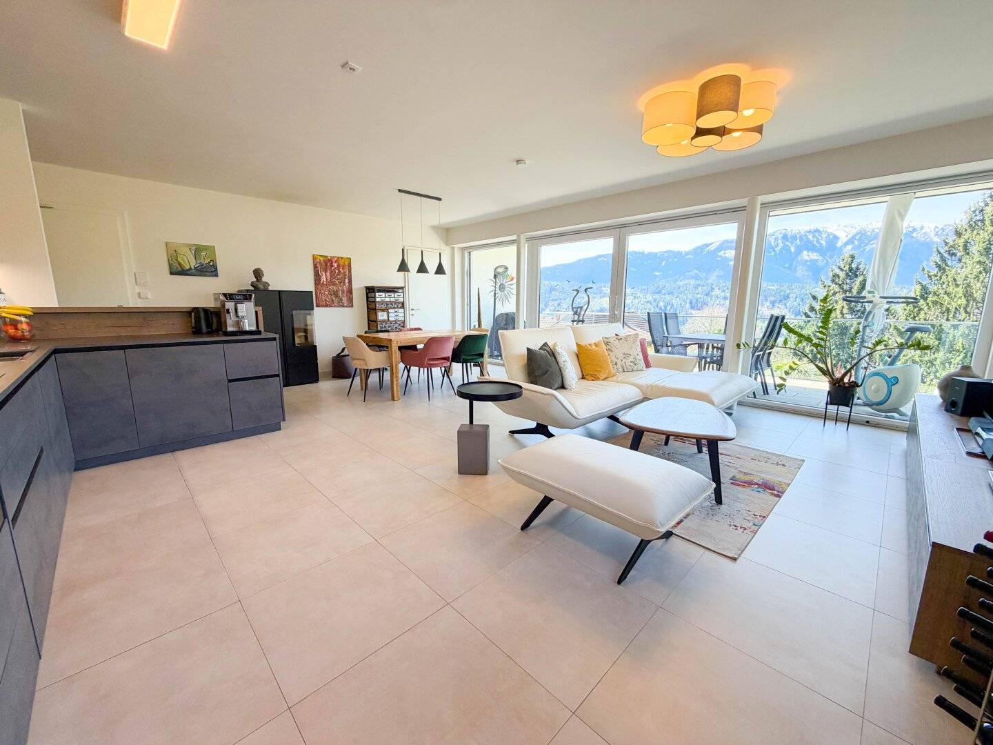 Exclusive ownership apartment with lake view and private bathing beach in Millstatt am See