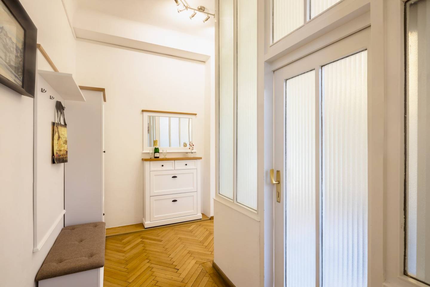 Maison 17 - The Refined