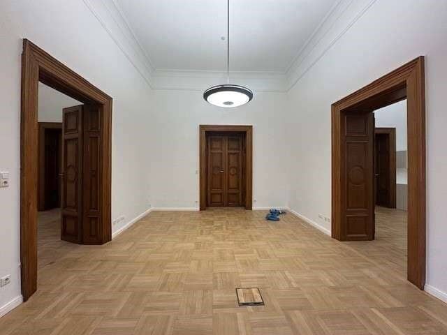Offices in the former stock exchange