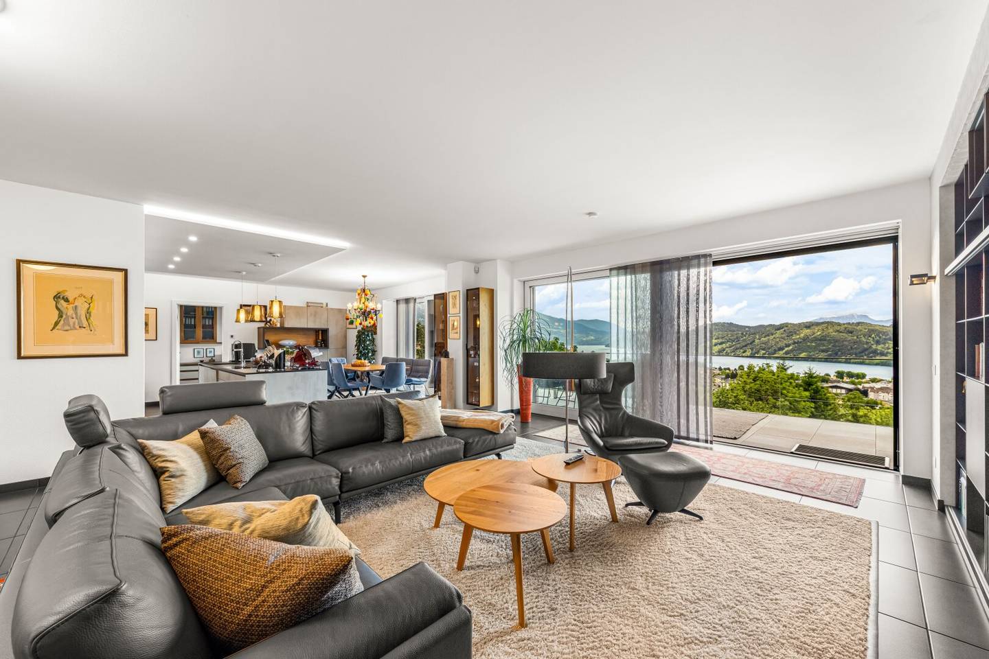 PENTHOUSE OF EXTRA CLASS A VIEW OVER THE MILLSTÄTTER SEE AND THE MOUNTAINS THAT TAKES YOUR BREATH AWAY